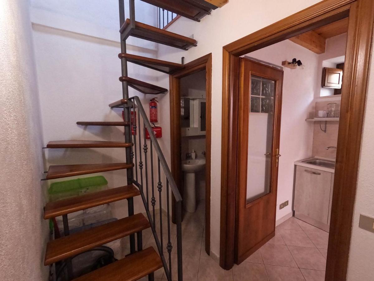 Bed and Breakfast San Domenico House - Centro Storico Л'Акуила Экстерьер фото