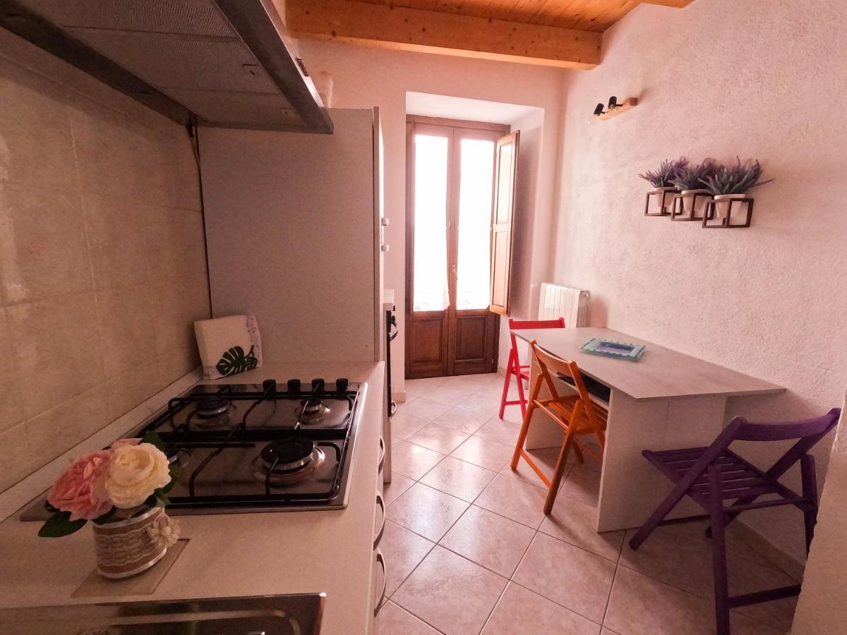 Bed and Breakfast San Domenico House - Centro Storico Л'Акуила Экстерьер фото