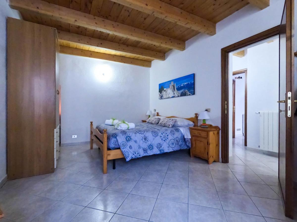Bed and Breakfast San Domenico House - Centro Storico Л'Акуила Экстерьер фото